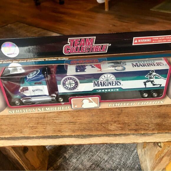Diecast Truck Seattle Mariners 2003 Limited Edition Tractor Trailer Toy NIB 🔥🤗 - Picture 6 of 16